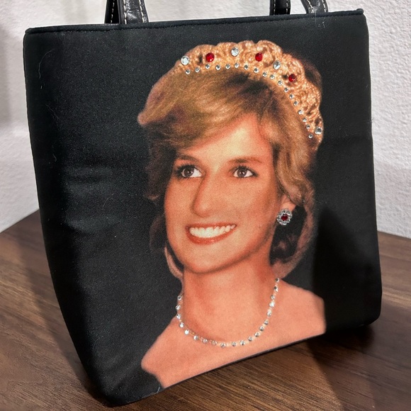 y2k princess diana embellished black beaded bag - Picture 3 of 6